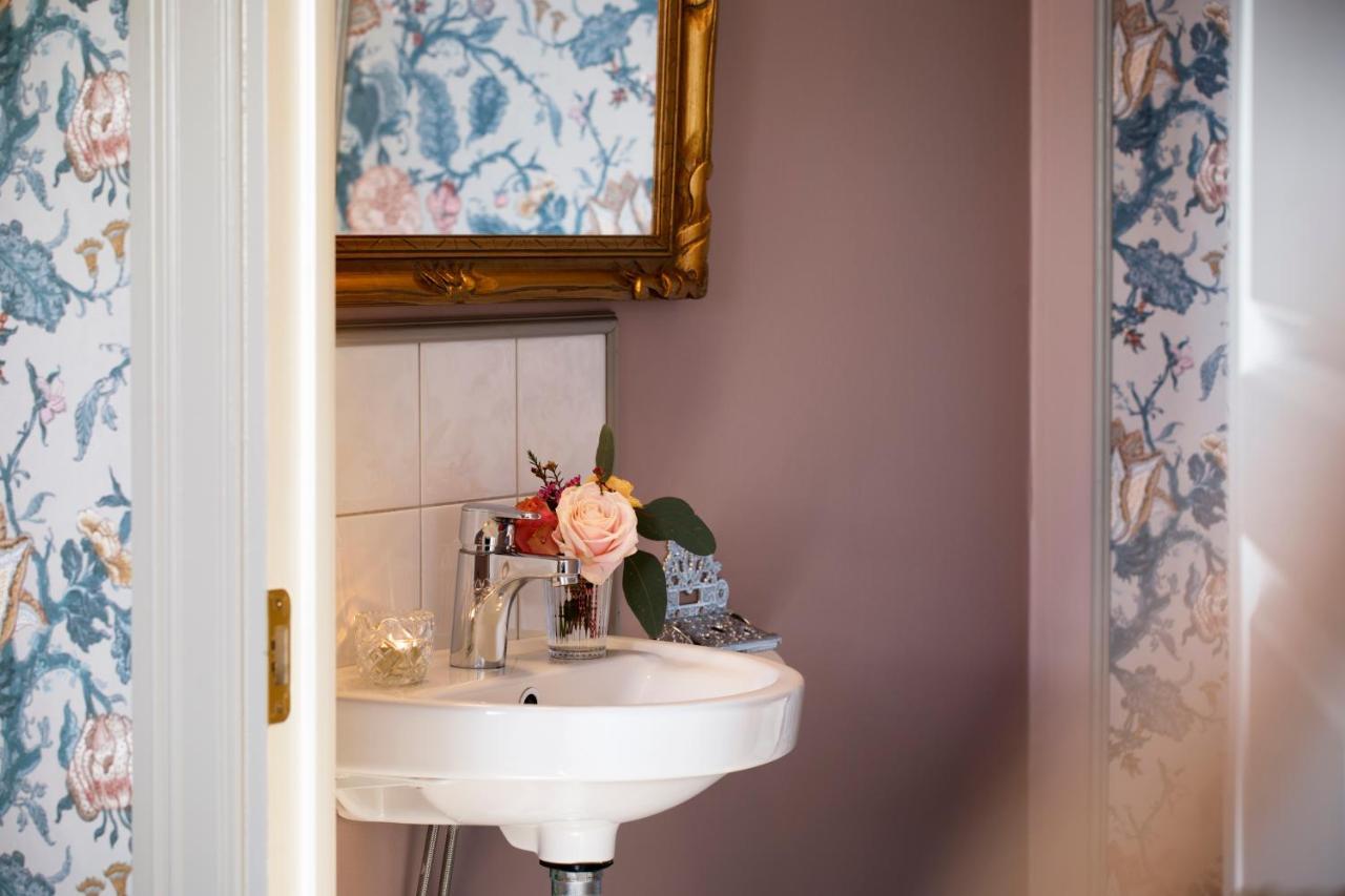 Strandvillan Hotell Och Bed & Breakfast Lysekil Exterior foto