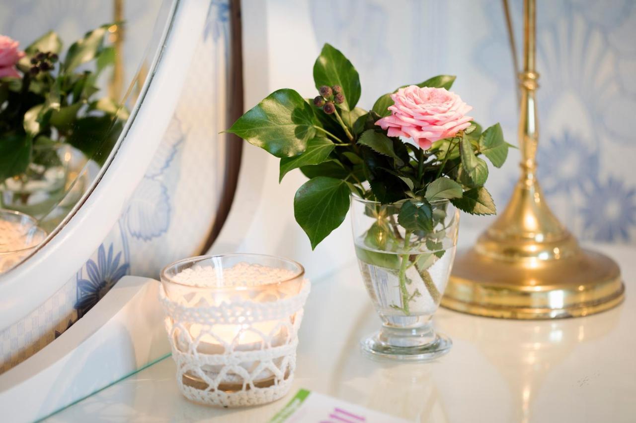 Strandvillan Hotell Och Bed & Breakfast Lysekil Exterior foto